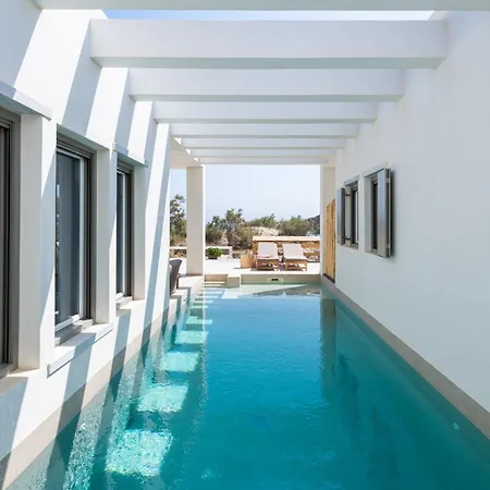 Villa Exclusive Luxury Moca Beachfront Villa, Molos, Paros