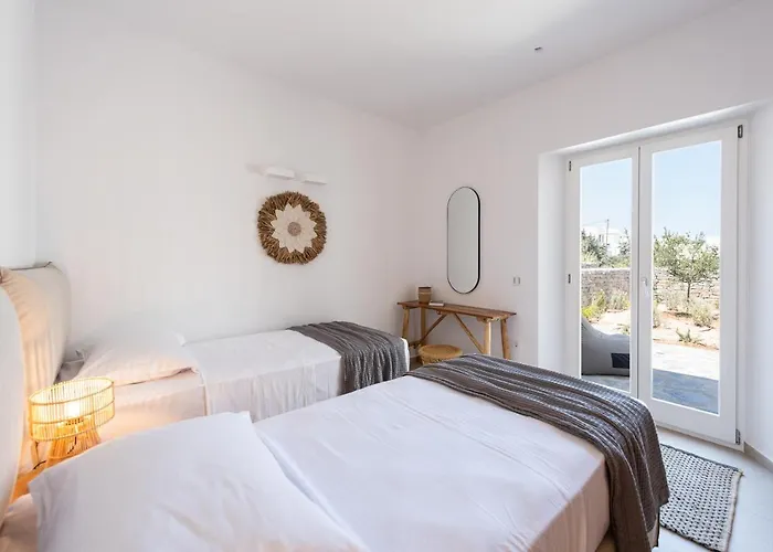 וילה Exclusive Luxury Moca Beachfront Villa, Molos, Paros *