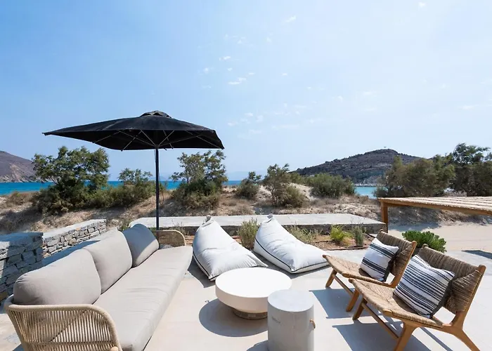 וילה Exclusive Luxury Moca Beachfront Villa, Molos, Paros
