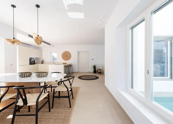 וילה Exclusive Luxury Moca Beachfront Villa, Molos, Paros *